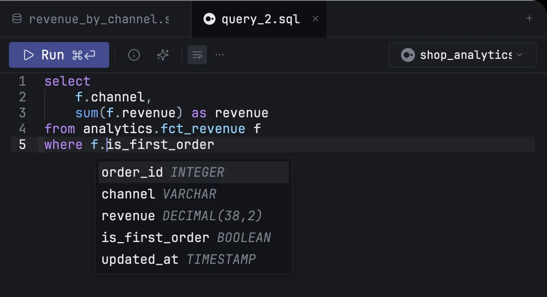 A query tab with the completion list open after a table alias